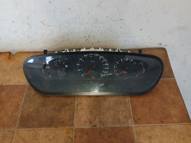 bontott CITROËN C5 Kilométeróra