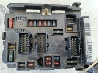 bontott CITROËN C5 Biztosítéktábla Motortér