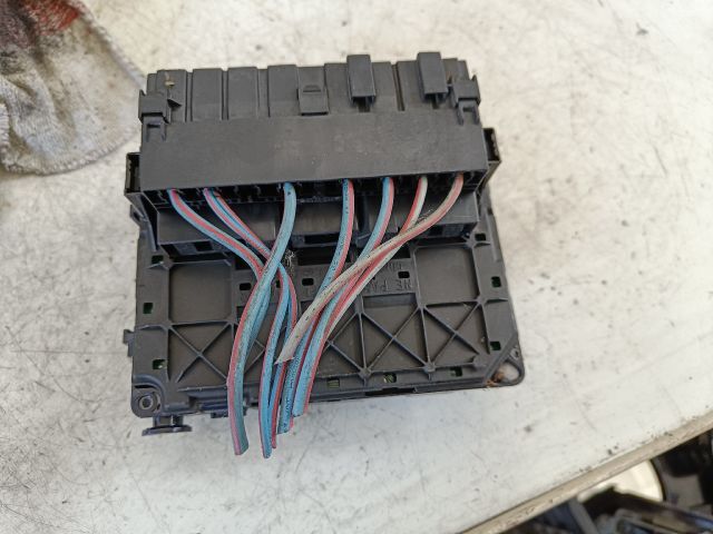 bontott CITROËN C5 Biztosítéktábla Motortér