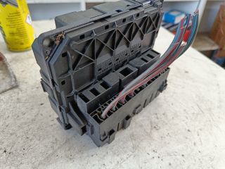 bontott CITROËN C5 Biztosítéktábla Motortér