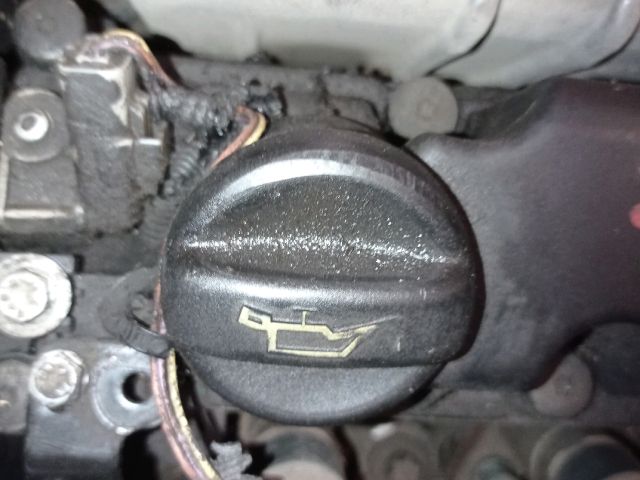 bontott CITROËN C5 Olajbeöntő Sapka