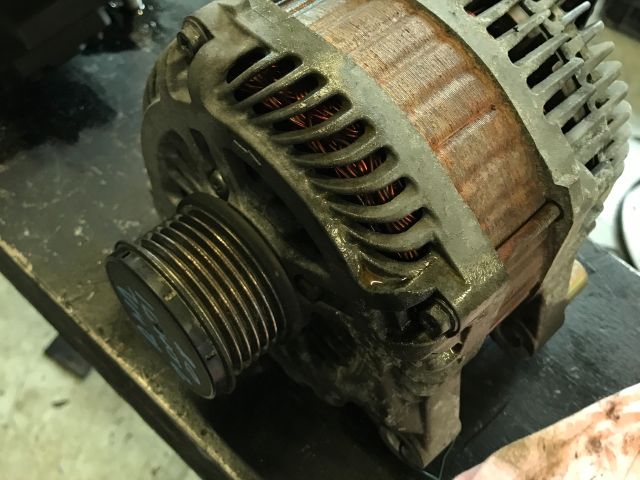 bontott CITROËN C5 Generátor