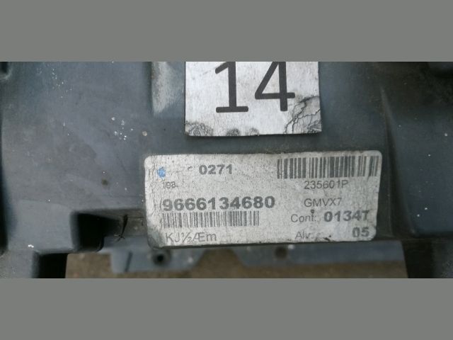 bontott CITROËN C5 Homlokfal (Üres lemez)