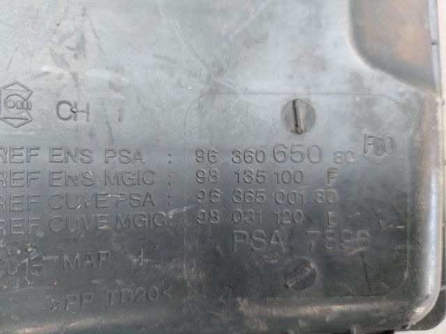 bontott CITROËN C5 Légszűrő Ház