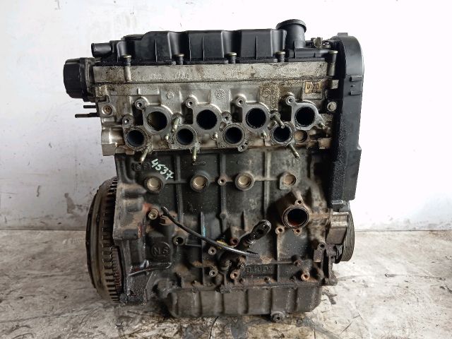 bontott CITROËN C5 Motor (Fűzött blokk hengerfejjel)