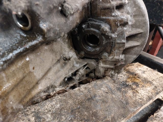 bontott CITROËN C5 Váltó (Mechanikus)