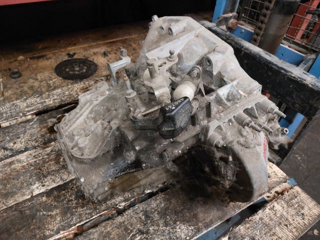 bontott CITROËN C5 Váltó (Mechanikus)