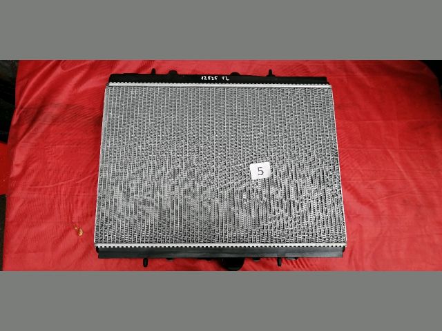 bontott CITROËN C5 Vízhűtő Radiátor (Klímás)