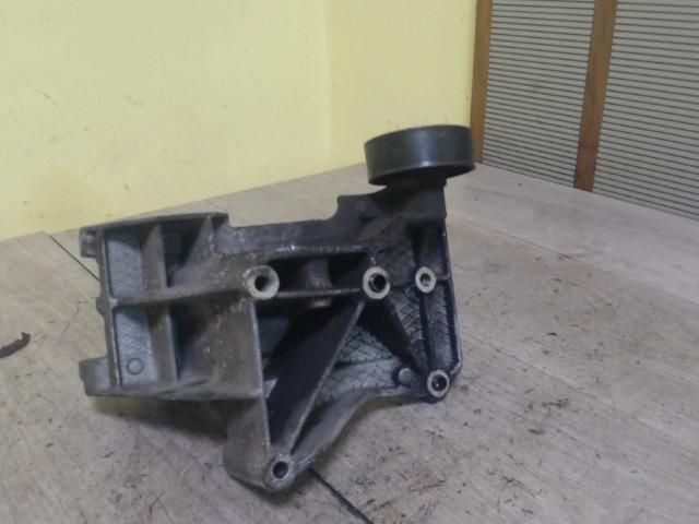 bontott CITROËN C5 Generátor Tartó Bak