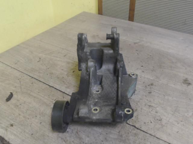 bontott CITROËN C5 Generátor Tartó Bak
