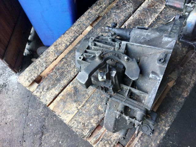 bontott CITROËN C5 Váltó (Mechanikus)