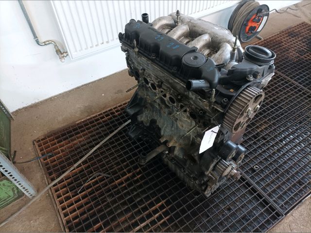 bontott CITROËN C5 Motor (Fűzött blokk hengerfejjel)