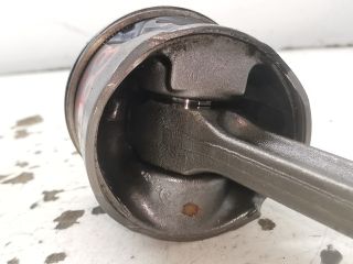 bontott CITROËN C5 Dugattyú és Hajtókar