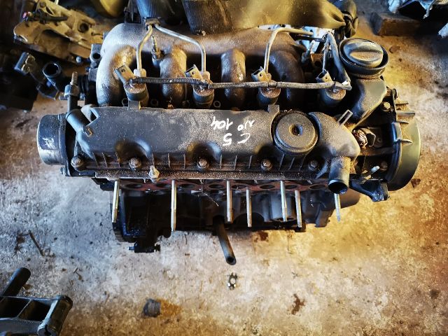 bontott CITROËN C5 Motor (Fűzött blokk hengerfejjel)