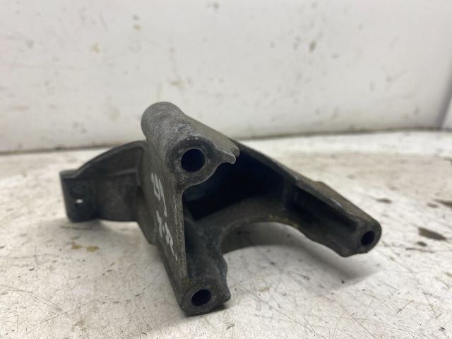 bontott CITROËN C5 Motor Tartó Bak (Fém)