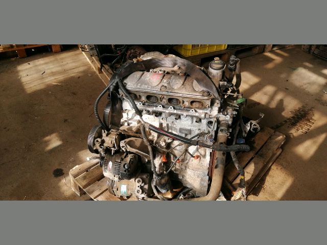 bontott CITROËN C5 Motor (Fűzött blokk hengerfejjel)