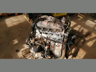 bontott CITROËN C5 Motor (Fűzött blokk hengerfejjel)