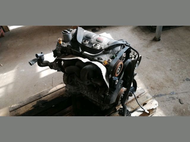 bontott CITROËN C5 Motor (Fűzött blokk hengerfejjel)