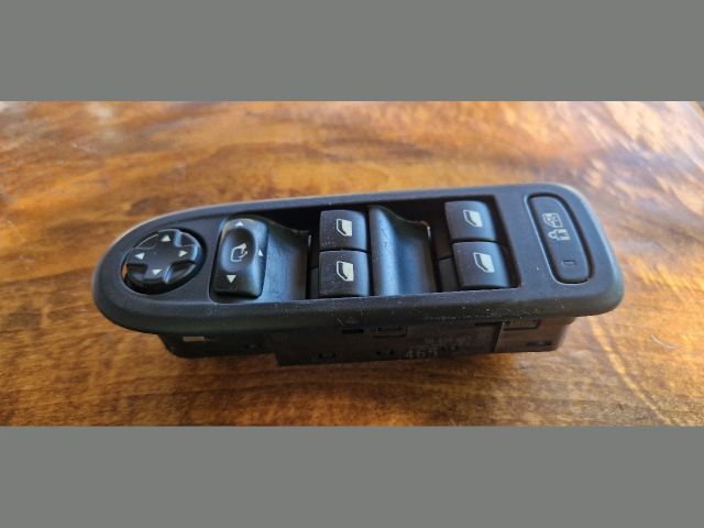 bontott CITROËN C5 Ablakemelő és Tükör Kapcsoló