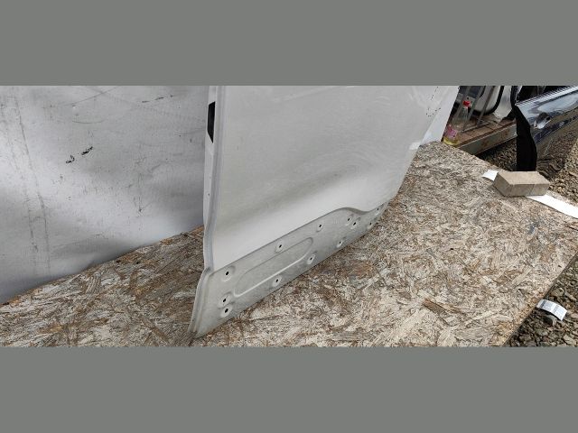 bontott CITROËN C5 AIRCROSS Bal hátsó Ajtó (Üres lemez)