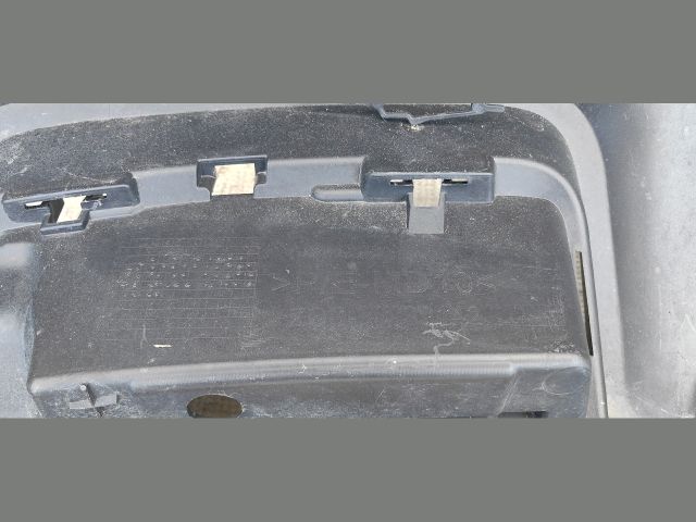 bontott CITROËN C5 AIRCROSS Hátsó Lökhárító (Üresen)