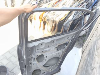 bontott CITROËN C5 AIRCROSS Jobb hátsó Ajtó (Üres lemez)