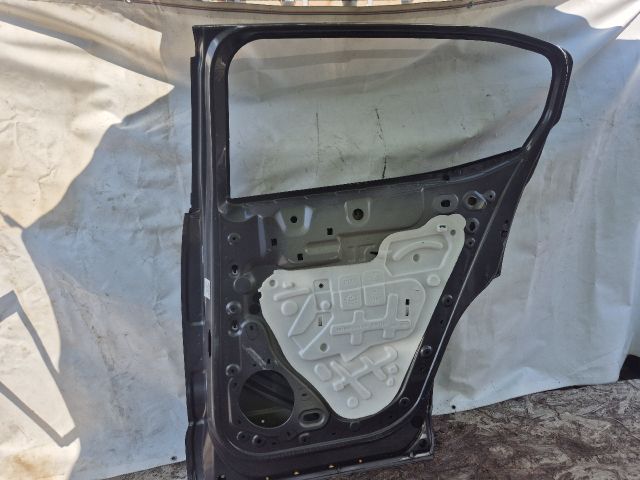 bontott CITROËN C5 AIRCROSS Jobb hátsó Ajtó (Üres lemez)