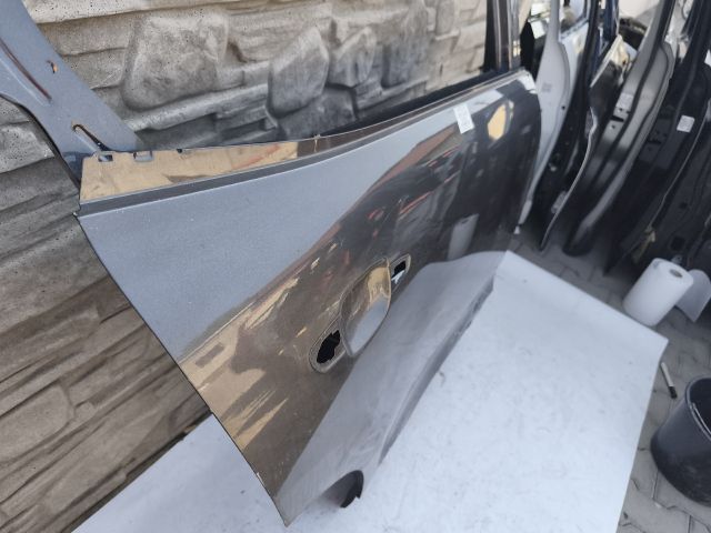 bontott CITROËN C5 AIRCROSS Jobb hátsó Ajtó (Üres lemez)