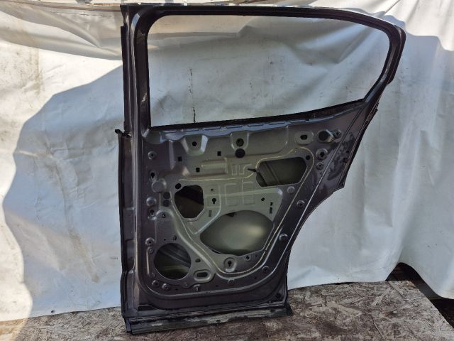 bontott CITROËN C5 AIRCROSS Jobb hátsó Ajtó (Üres lemez)