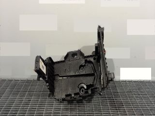 bontott CITROËN C5 Akkumulátor Tartó