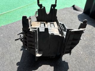 bontott CITROËN C5 Akkumulátor Tartó