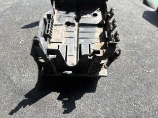 bontott CITROËN C5 Akkumulátor Tartó