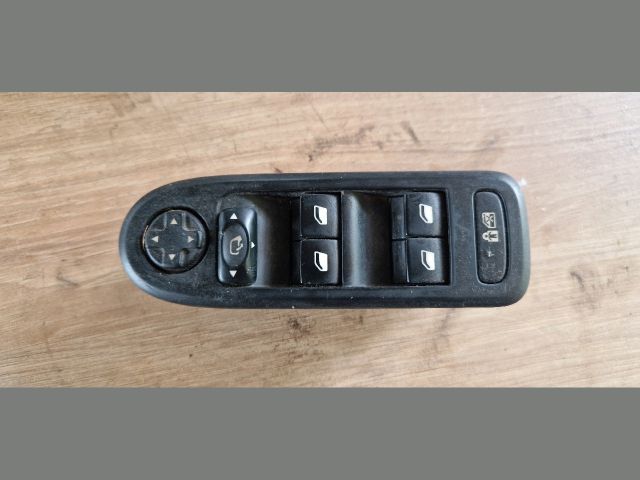 bontott CITROËN C5 Bal első Ablakemelő Kapcsoló