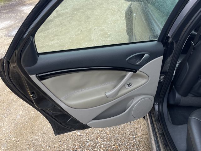 bontott CITROËN C5 Bal első Alsó Zsanér