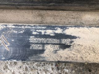 bontott CITROËN C5 Bal első Első Dobbetét (Kerékjárati, Műanyag)