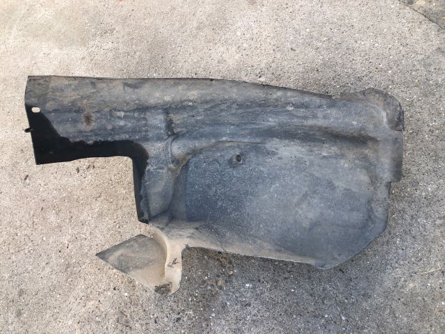 bontott CITROËN C5 Bal első Hátsó Dobbetét (Kerékjárati, Műanyag)