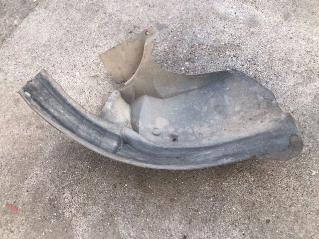 bontott CITROËN C5 Bal első Hátsó Dobbetét (Kerékjárati, Műanyag)