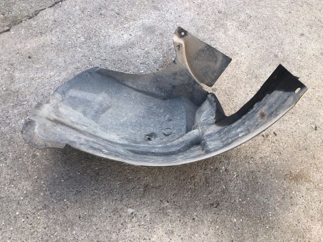 bontott CITROËN C5 Bal első Hátsó Dobbetét (Kerékjárati, Műanyag)