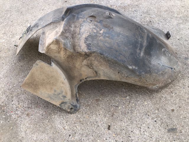 bontott CITROËN C5 Bal első Hátsó Dobbetét (Kerékjárati, Műanyag)