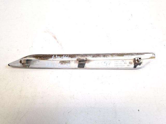 bontott CITROËN C5 Bal első Lökhárító Díszléc