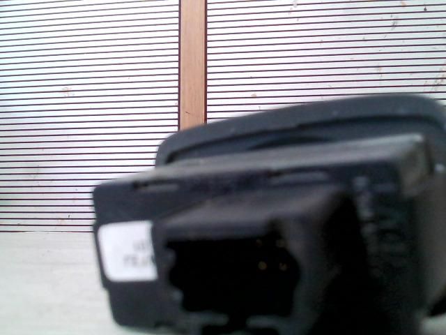 bontott CITROËN C5 Bal hátsó Ablakemelő Kapcsoló