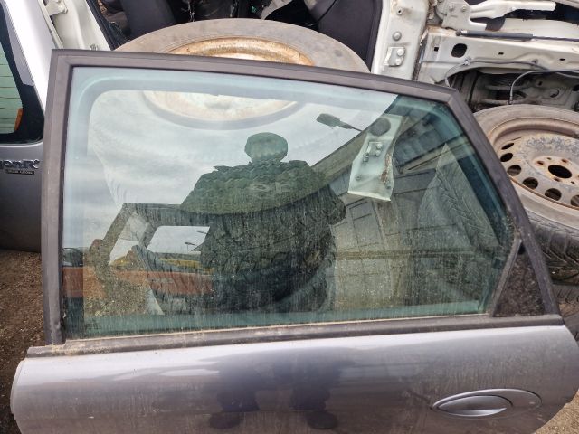 bontott CITROËN C5 Bal hátsó Ajtó (Részeivel)