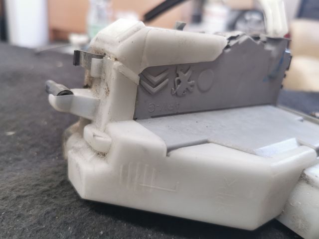 bontott CITROËN C5 Bal hátsó Ajtózár