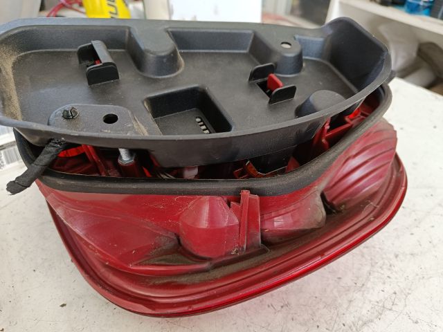 bontott CITROËN C5 Bal Hátsó Lámpa