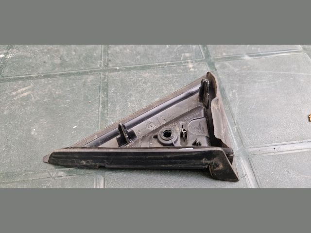 bontott CITROËN C5 Bal Visszapillantó Tükör Előtti Burkolat