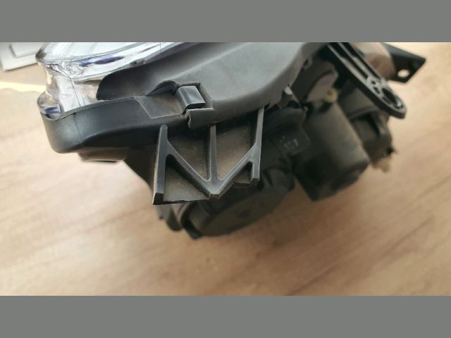 bontott CITROËN C5 Bal Xenon Fényszóró