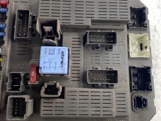 bontott CITROËN C5 Biztosítéktábla Doboz