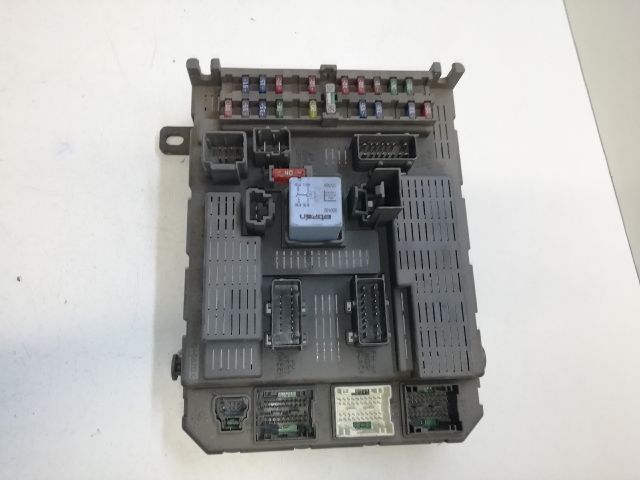 bontott CITROËN C5 Biztosítéktábla Doboz