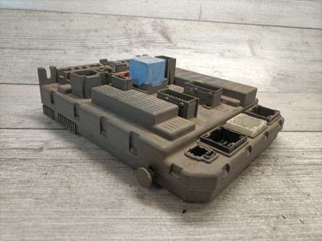 bontott CITROËN C5 Biztosítéktábla Utastér