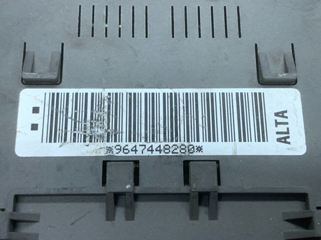 bontott CITROËN C5 Biztosítéktábla Utastér